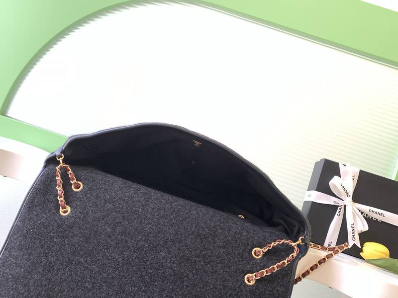 Chanel Dark gray felt shoulder — 1:1 Replica