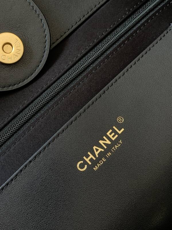 Chanel Dark Denim Black tote — AAA Quality Replica