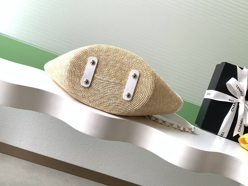 Chanel Beige straw and white leather crossbody — Premium Replica