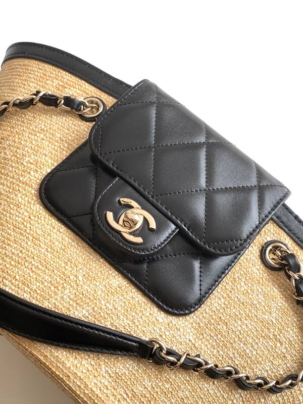 Chanel Beige raffia and black shoulder — 1:1 Replica