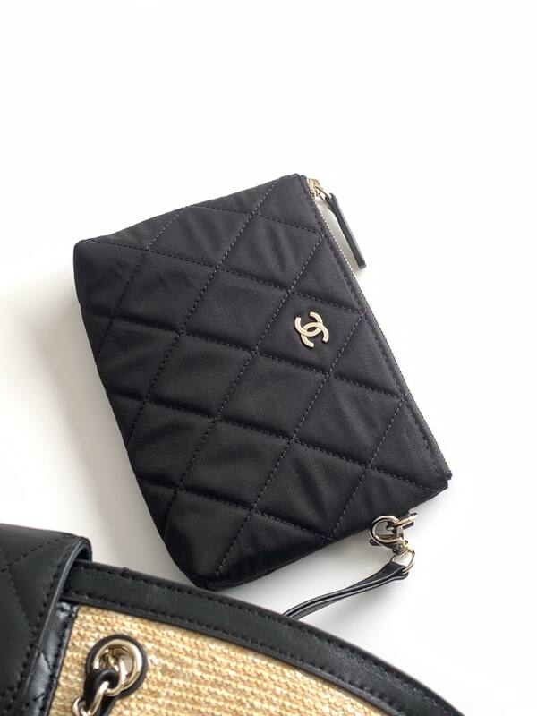Chanel Beige raffia and black shoulder — 1:1 Replica