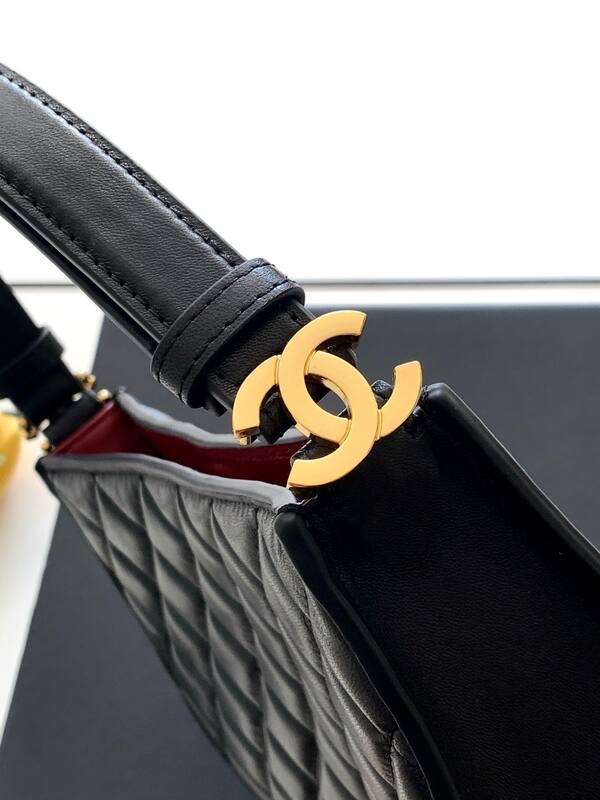 Chanel Black 26X shoulder — Top Quality Replica
