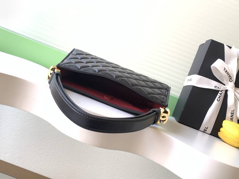 Chanel Black 26X shoulder — Top Quality Replica