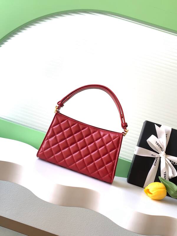 Chanel Red 26X shoulder — AAA Quality Replica