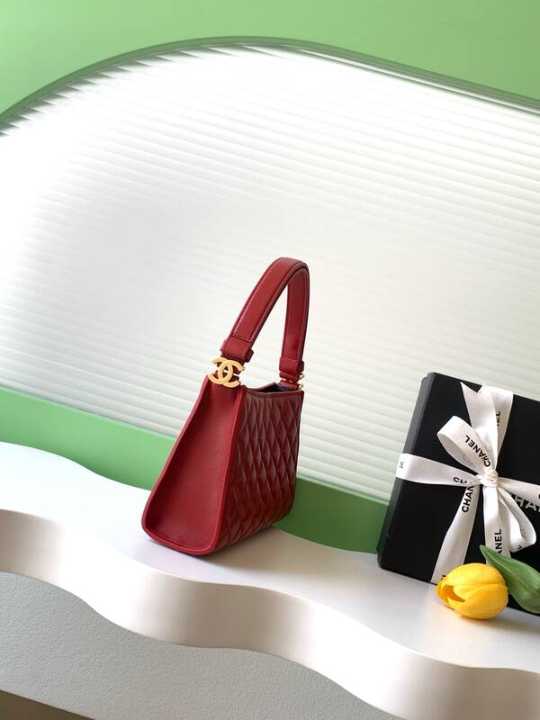 Chanel Red 26X shoulder — AAA Quality Replica
