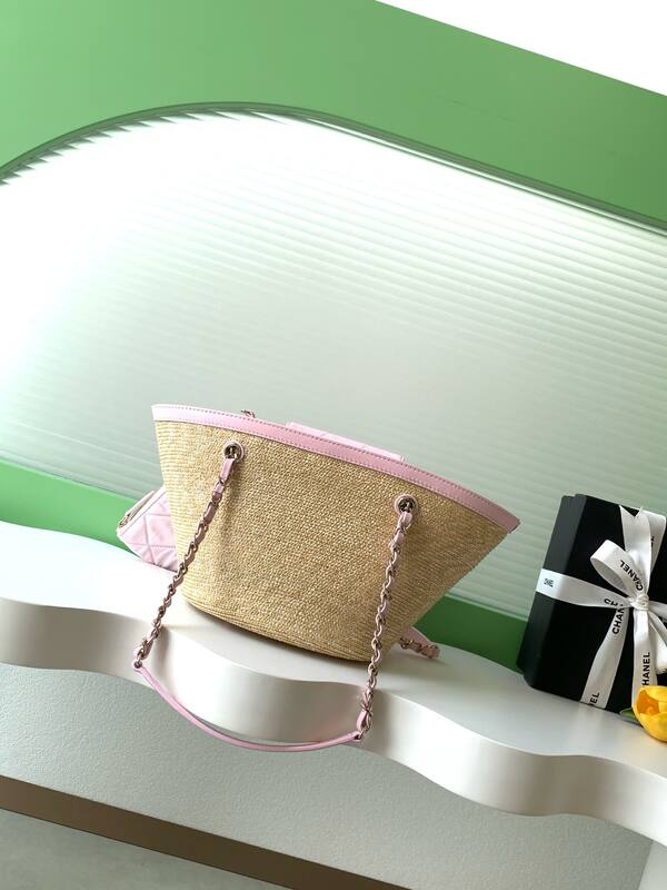 Chanel Pink and Beige Straw shoulder — AAA Quality Replica