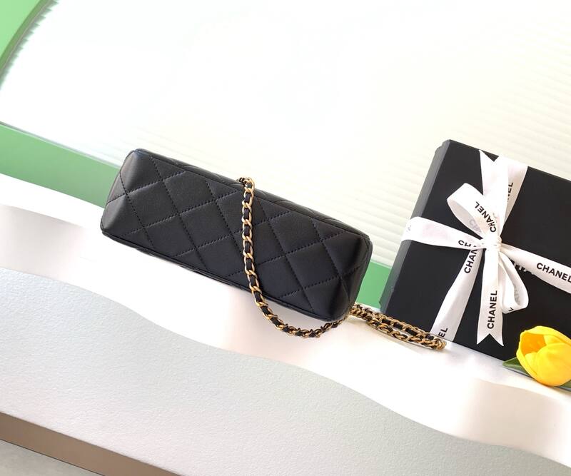 Chanel Coco Pearl Flap Black shoulder — Top Quality Replica