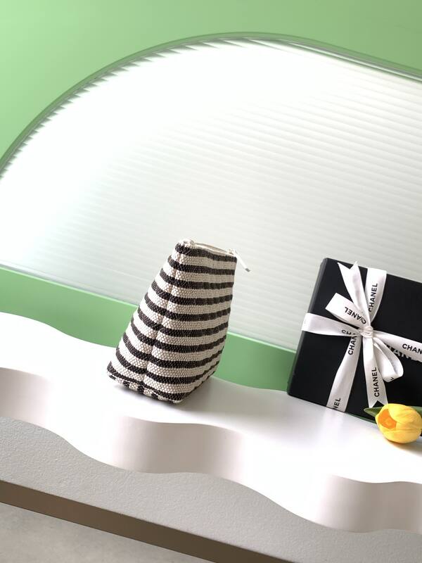 Chanel Black and White striped tweed pouch — Top Quality Replica
