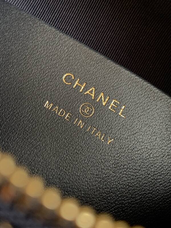 Chanel Dark Blue Denim crossbody — AAA Quality Replica