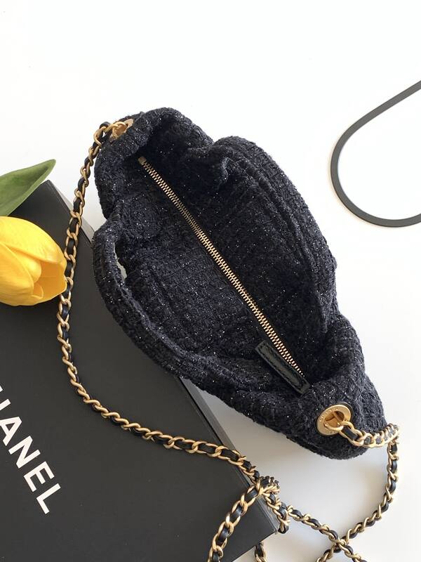 Chanel Black tweed shoulder — Top Quality Replica