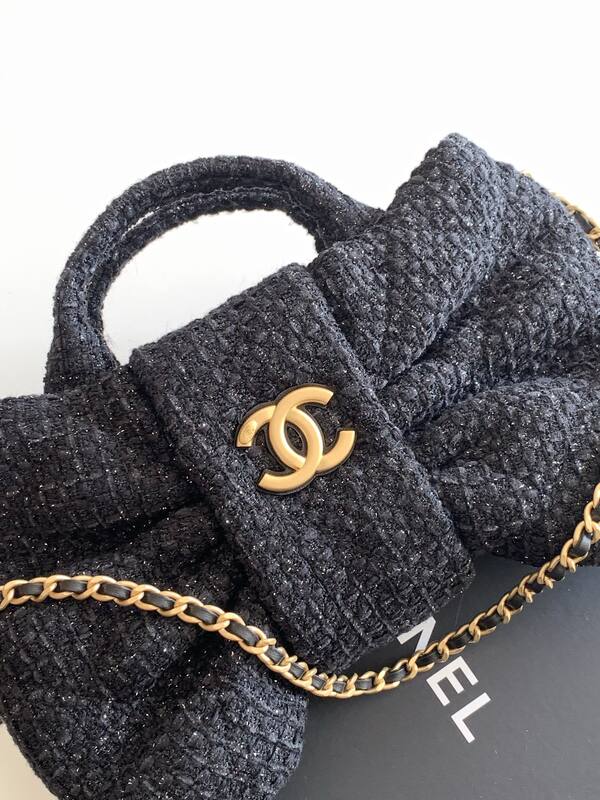 Chanel Black tweed shoulder — Top Quality Replica