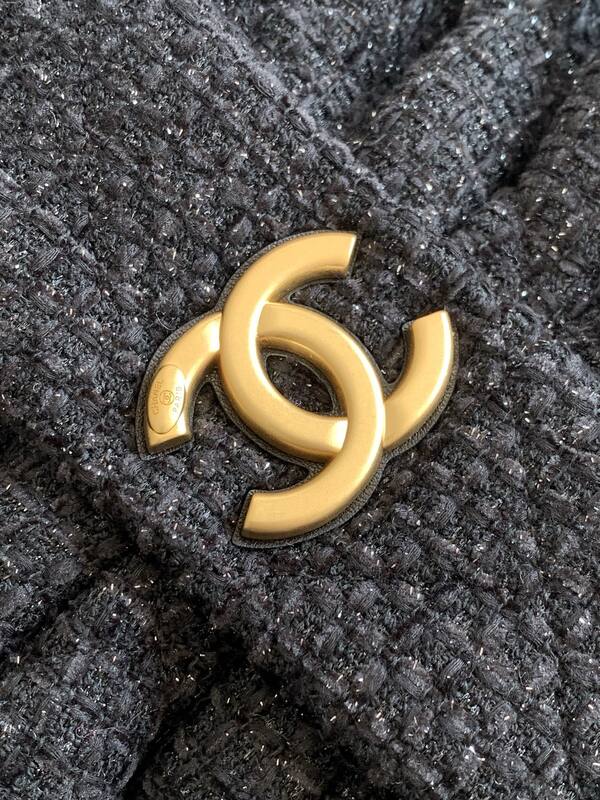 Chanel Black tweed shoulder — Top Quality Replica