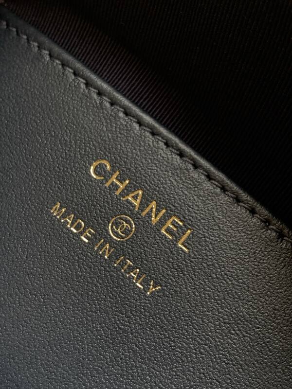 Chanel Dark Blue Denim crossbody — AAA Quality Replica
