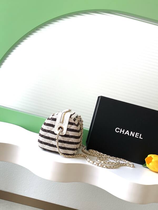 Chanel Black and White striped tweed shoulder — AAA Quality Replica