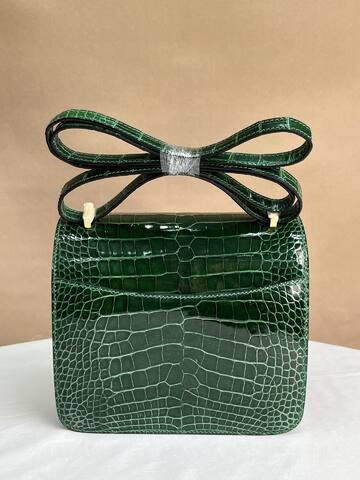 Hermes Constance 19 Emerald green glossy crocodile 19 shoulder AAA Quality Replica