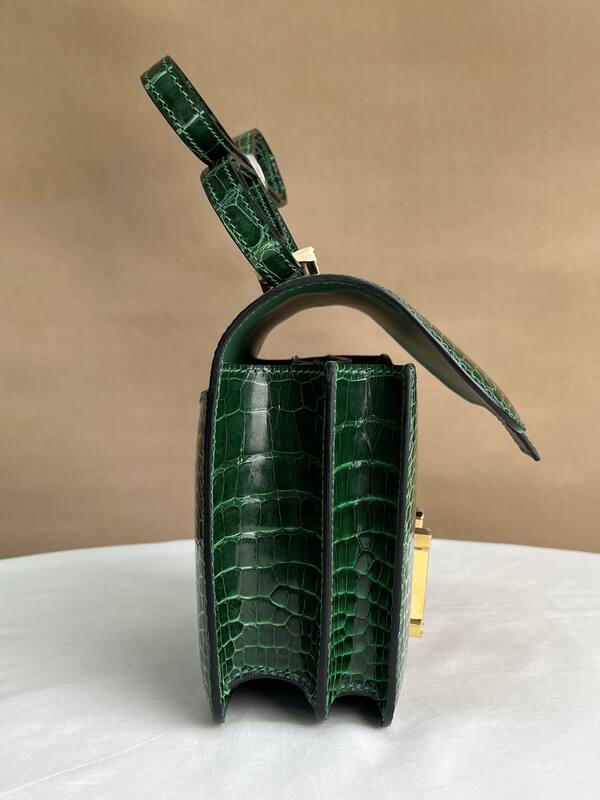 Hermes Constance 19 Emerald green glossy crocodile 19 shoulder — AAA Quality Replica