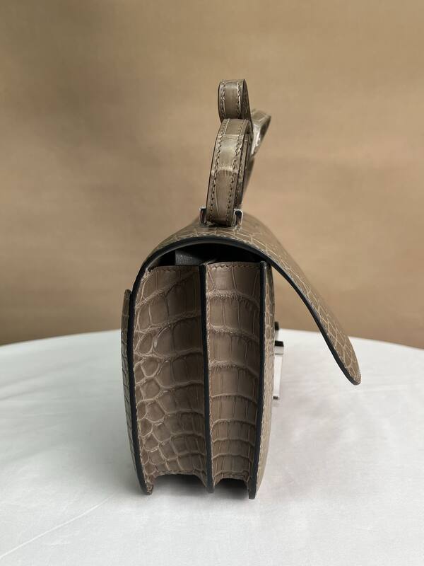 Hermes Constance 26 Elephant Gray Matte Alligator 26 shoulder — Premium Replica