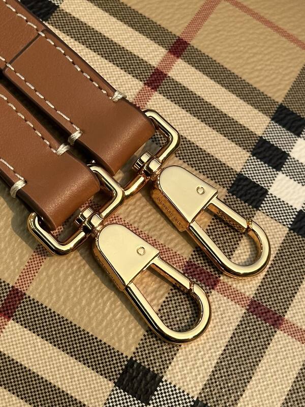 Burberry Brown shoulder bag — Premium Replica