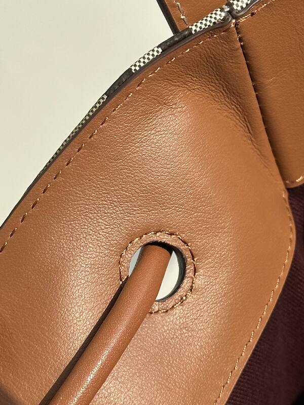Burberry Calfskin shoulder bag — Top Quality Replica