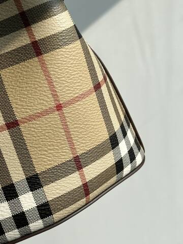 Burberry shoulder bag 1 1 Replica