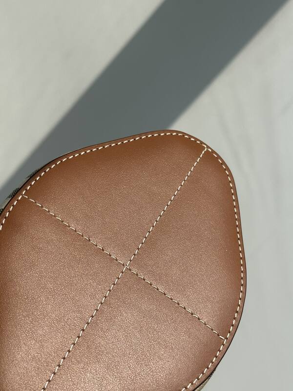 Burberry shoulder bag — 1:1 Replica