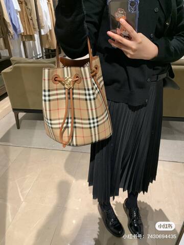 Burberry Brown 25x18x10cm shoulder bag Premium Replica