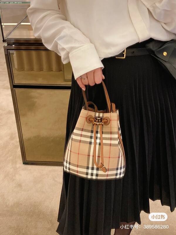 Burberry Brown shoulder bag — 1:1 Replica