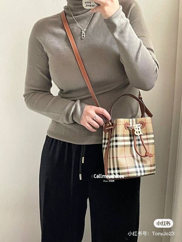 Burberry Brown shoulder bag — 1:1 Replica