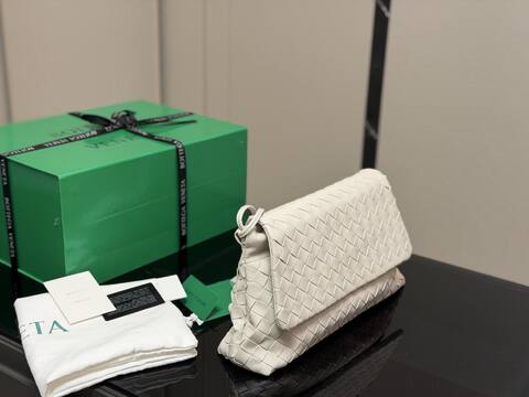 Bottega Veneta Black shoulder bag AAA Quality Replica