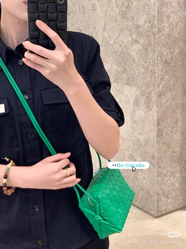 Bottega Veneta Green shoulder bag — Top Quality Replica