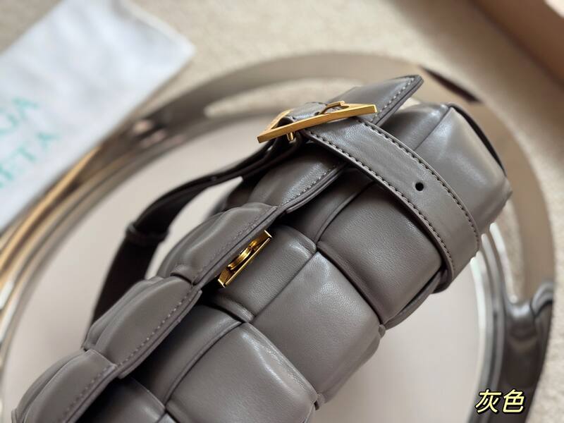 Bottega Veneta Grey shoulder bag — 1:1 Replica