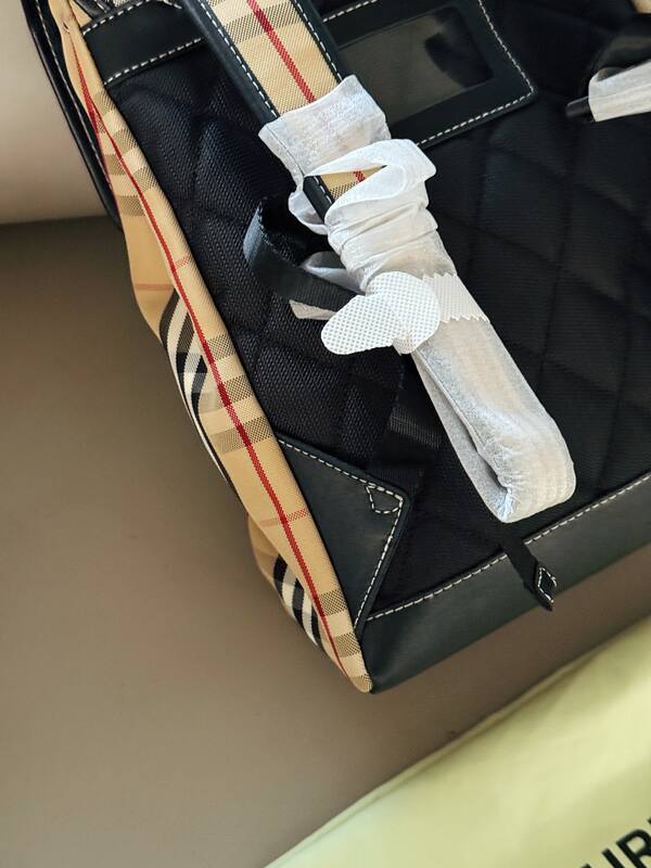Burberry Vintage Check Beige Vintage Check with Black Leather Trim 25x30x12cm backpack — Top Quality Replica