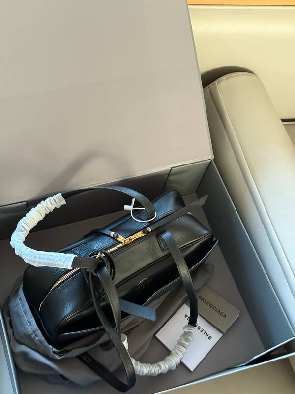 Balenciaga Black shoulder bag — AAA Quality Replica