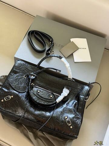 Balenciaga City Black 38x28x15cm shoulder bag 1 1 Replica