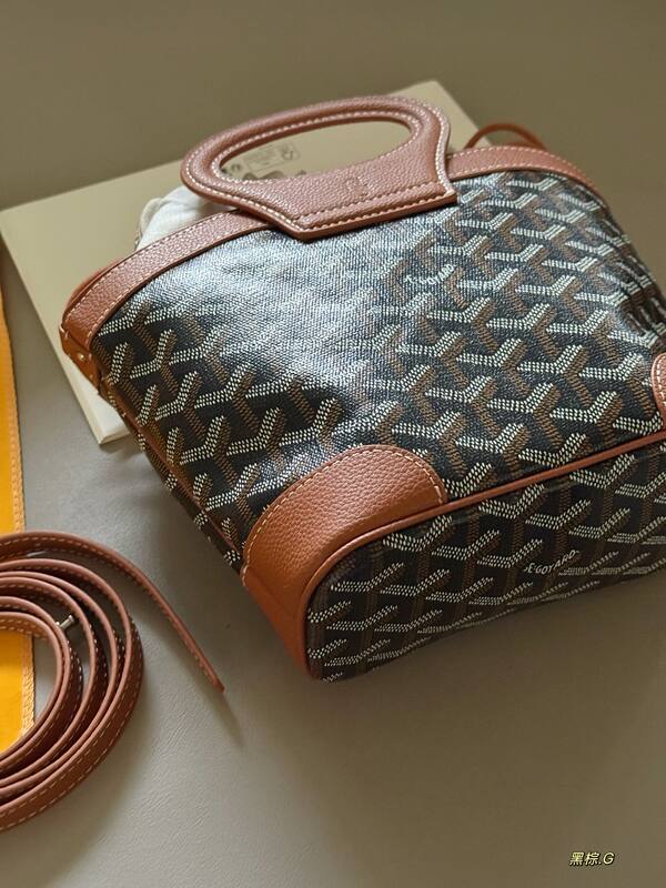 Goyard Black shoulder bag — AAA Quality Replica