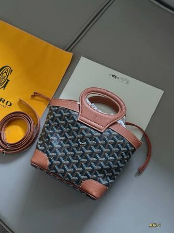 Goyard Black 18x12cm shoulder bag AAA Quality Replica