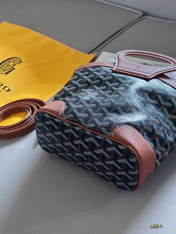 Goyard Black shoulder bag — AAA Quality Replica