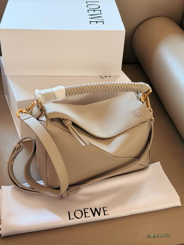 Loewe Gray 25x18x10cm shoulder bag — Premium Replica
