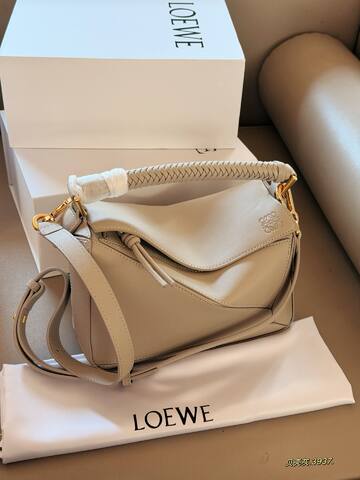 Loewe Gray 25x18x10cm shoulder bag Premium Replica