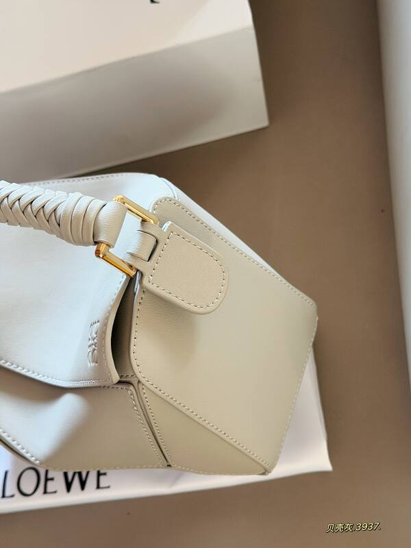 Loewe Gray 25x18x10cm shoulder bag — Premium Replica