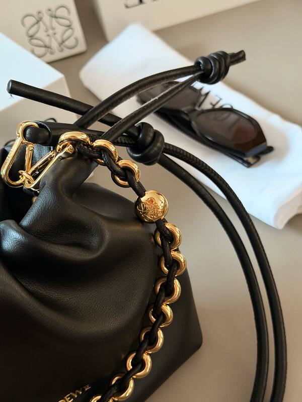 Loewe Black shoulder bag — Top Quality Replica