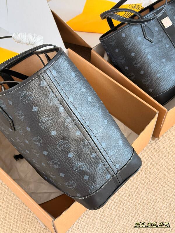 MCM Toni Black Visetos small 30*25cm medium 34*30cm tote — AAA Quality Replica