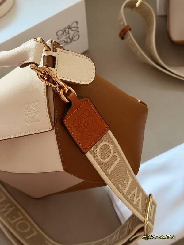 Loewe Brown 40x30x16cm shoulder bag — Top Quality Replica