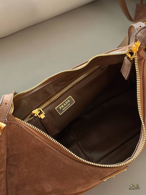 Prada Brown suede 37*18cm shoulder — 1:1 Replica