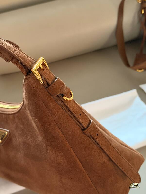 Prada Brown suede 37*18cm shoulder — 1:1 Replica
