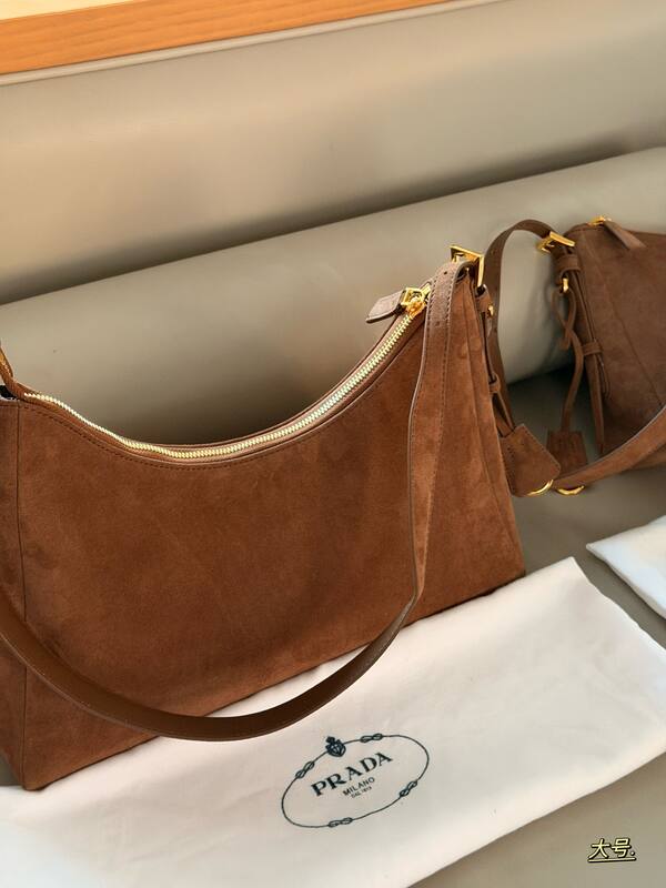Prada Brown suede 37*18cm shoulder — 1:1 Replica
