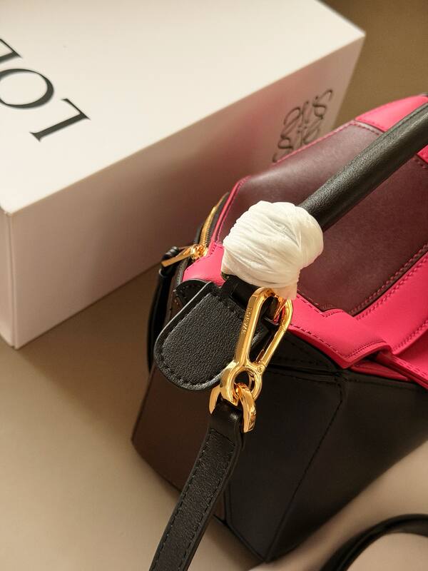 Loewe Black 25x18x10cm shoulder bag — 1:1 Replica