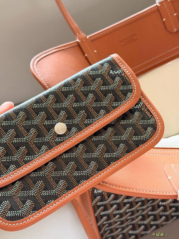 Goyard Brown shoulder bag — Top Quality Replica