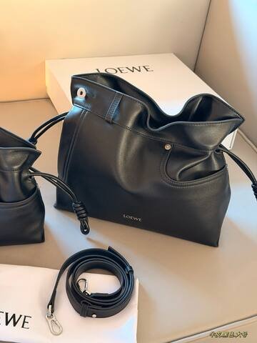 Loewe Black 40x30x16cm shoulder bag AAA Quality Replica