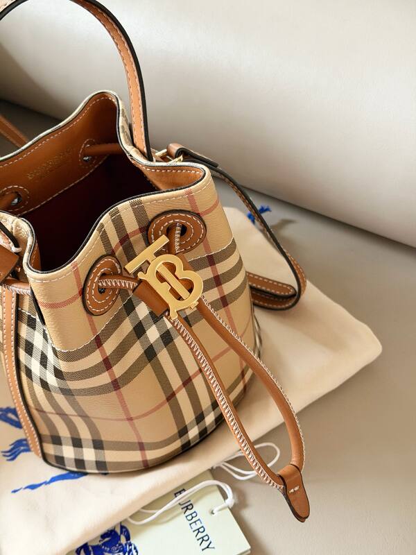 Burberry Brown shoulder bag — 1:1 Replica